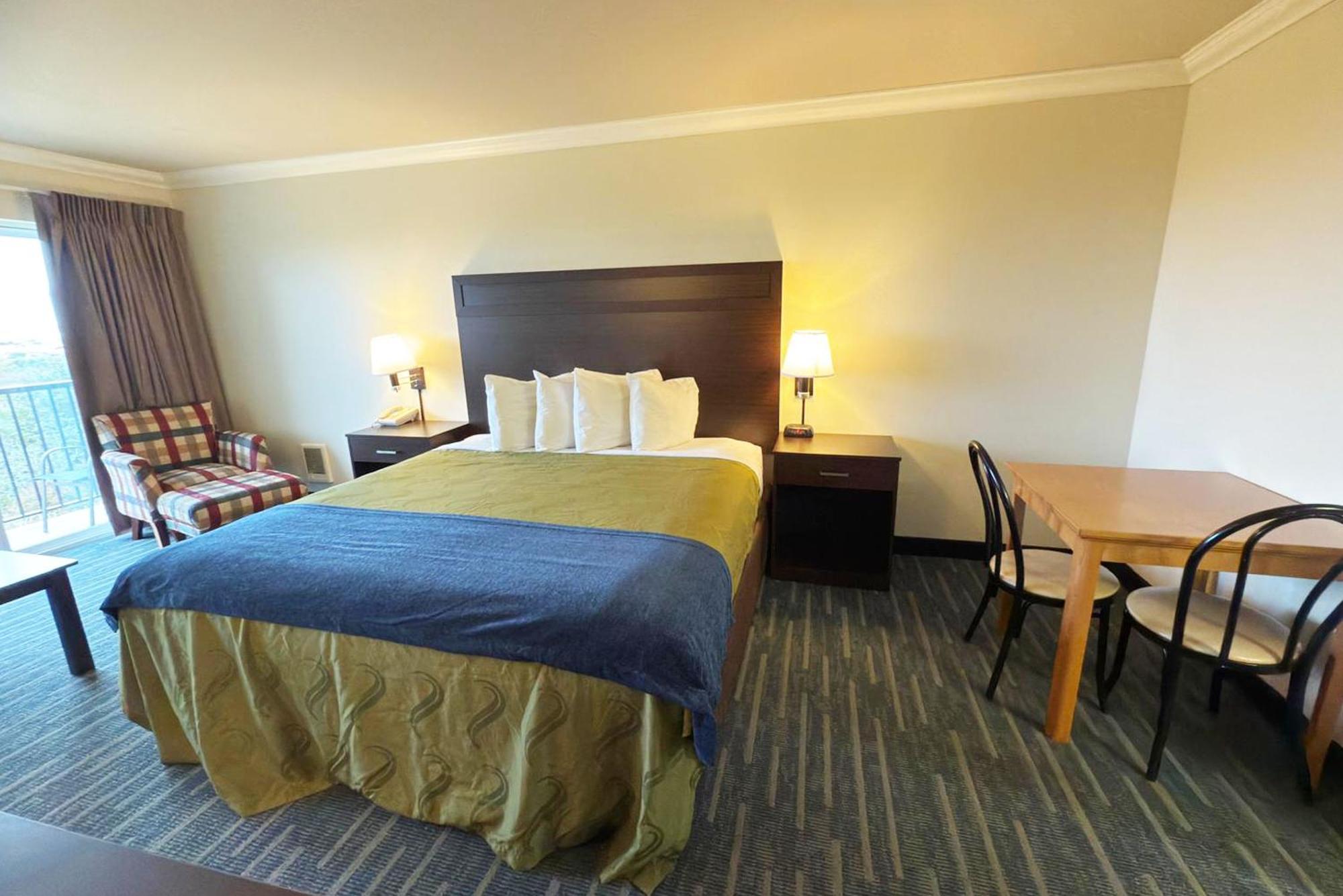 Coratel Inn And Suites By Jasper Ocean Shores Exterior foto